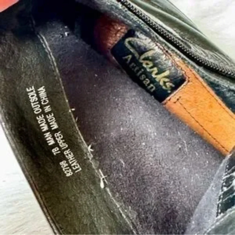 Clarks Artisan Mika Beth Ruched Black‎ Leather Ankle Boots Size 7